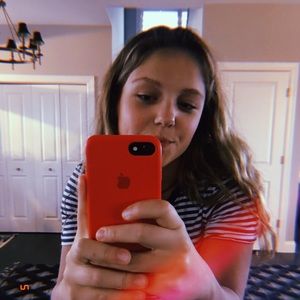 Meet your Posher, Ella